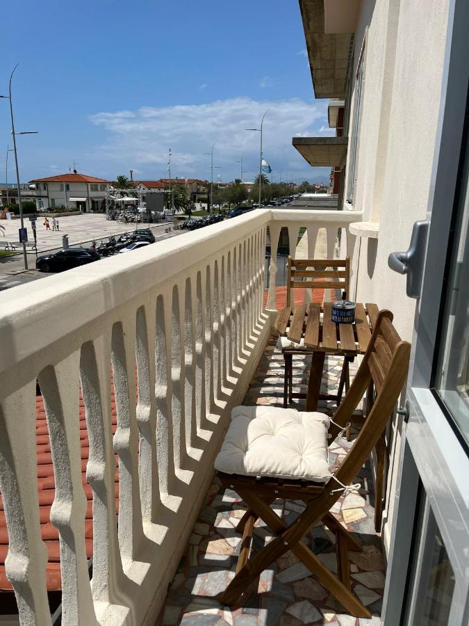 Al Mare 54 Luxury Guest House Lido di Camaiore Exteriör bild